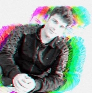 Meet your Posher, Crystal